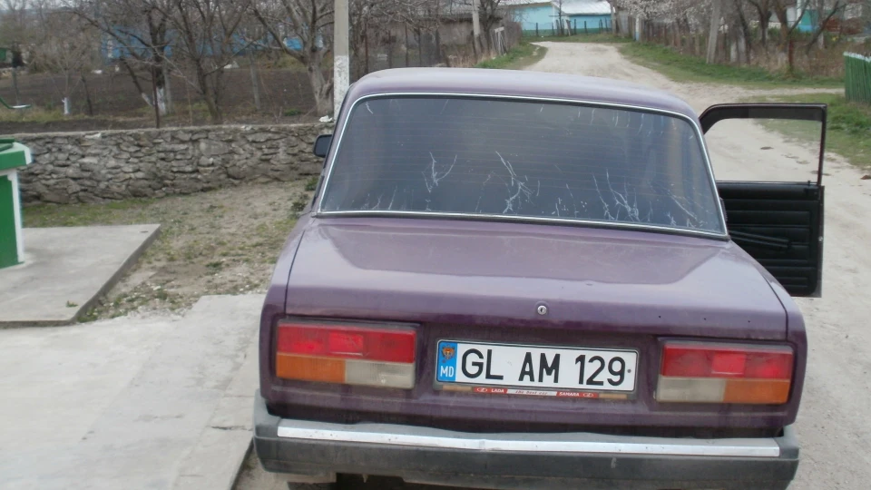 Lada 2107 3