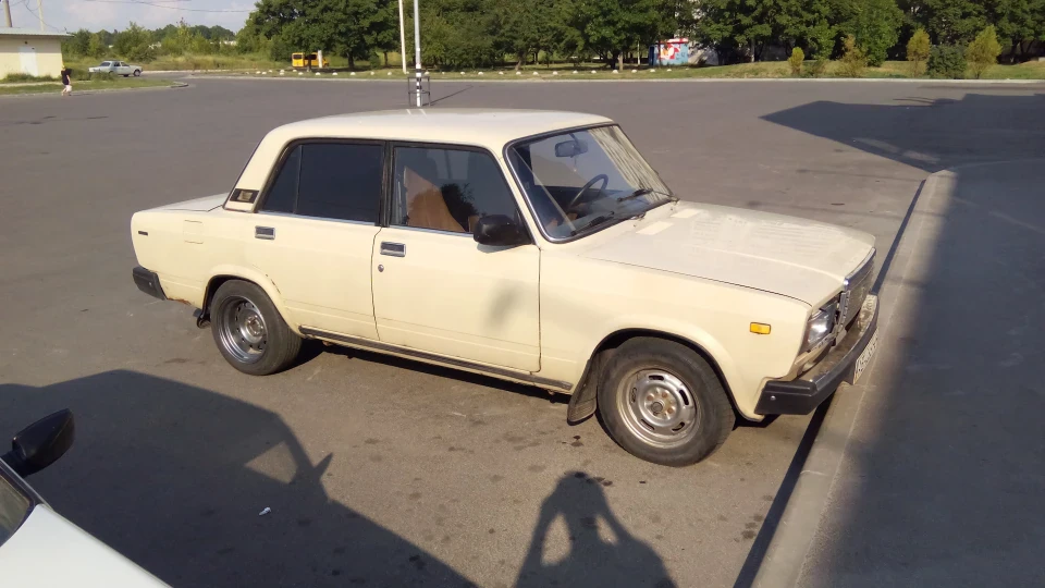Lada 2107 5