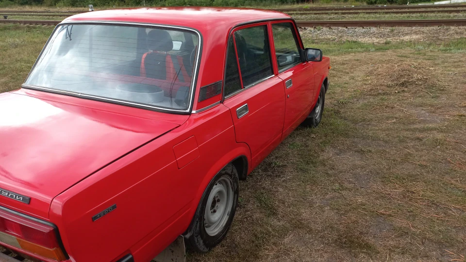 Lada 2107 4