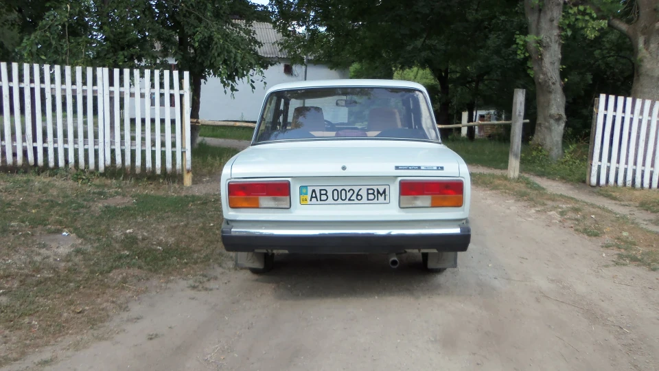 Lada 2107 3