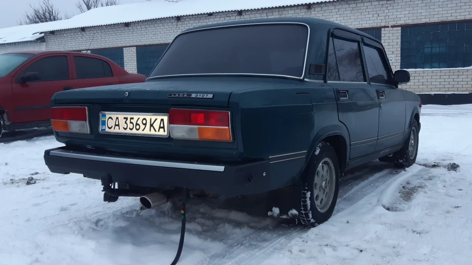 Lada 2107 2