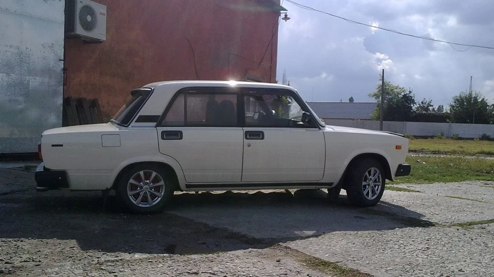 Lada 2107