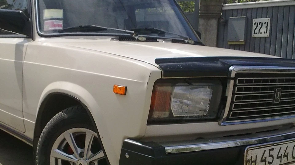 Lada 2107 4