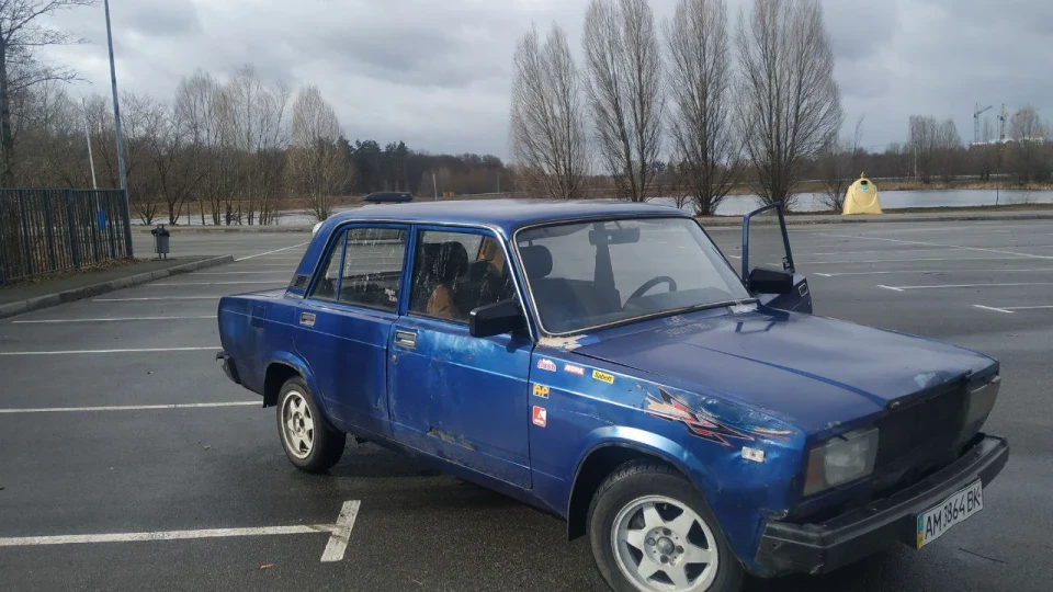 Lada 2107 3