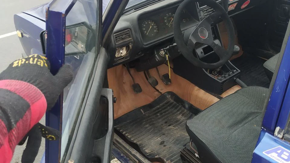 Lada 2107 4