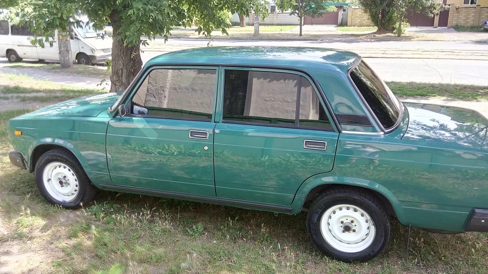 Lada 2107 5