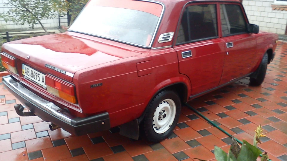 Lada 2107 3