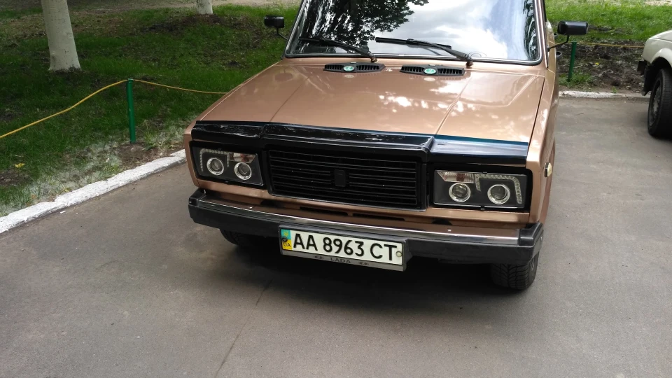 Lada 2107 3