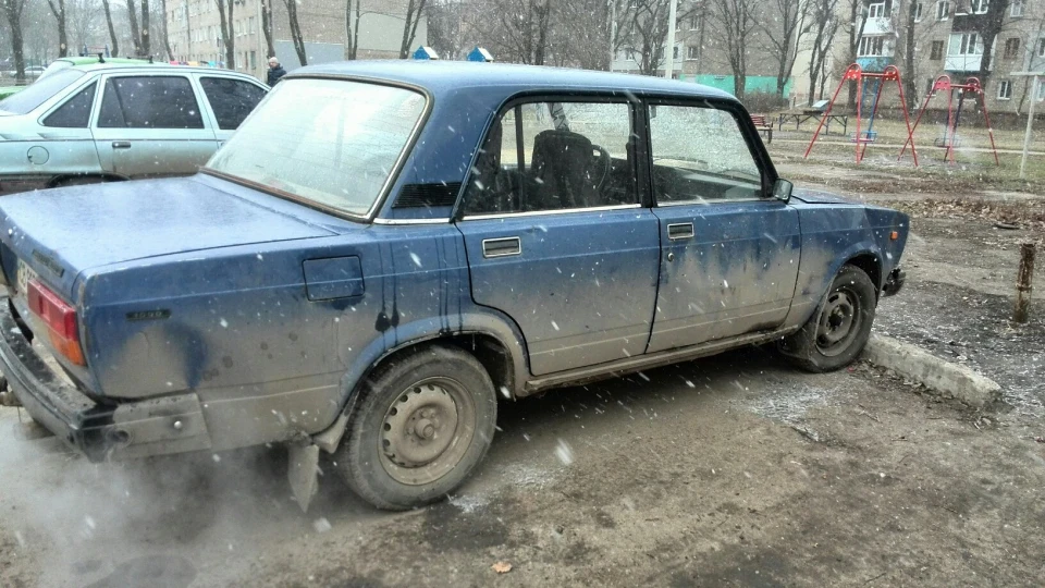 Lada 2107 3