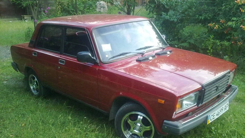 Lada 2107 2