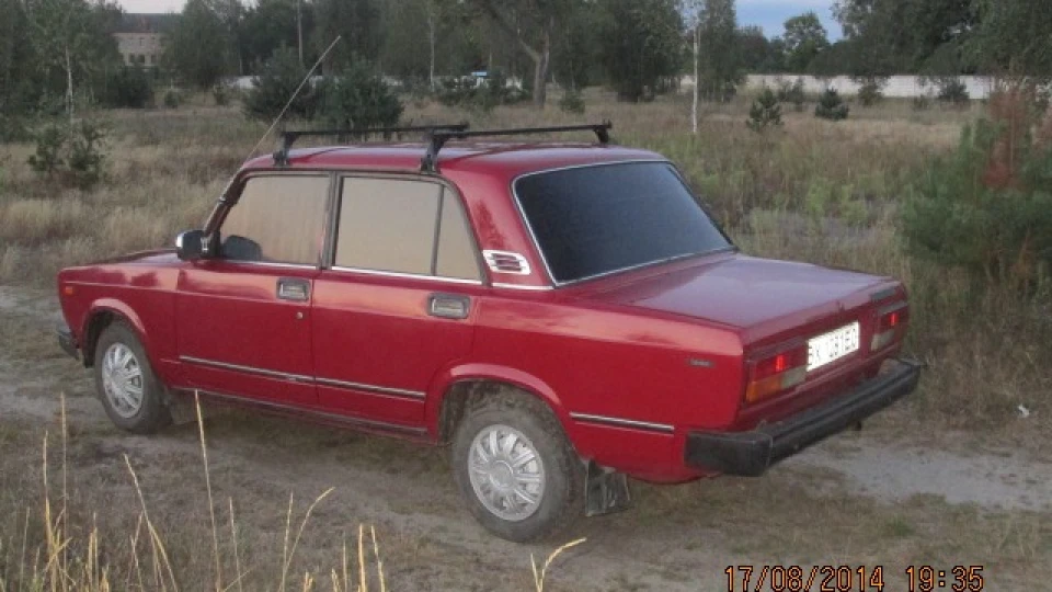 Lada 2107 4