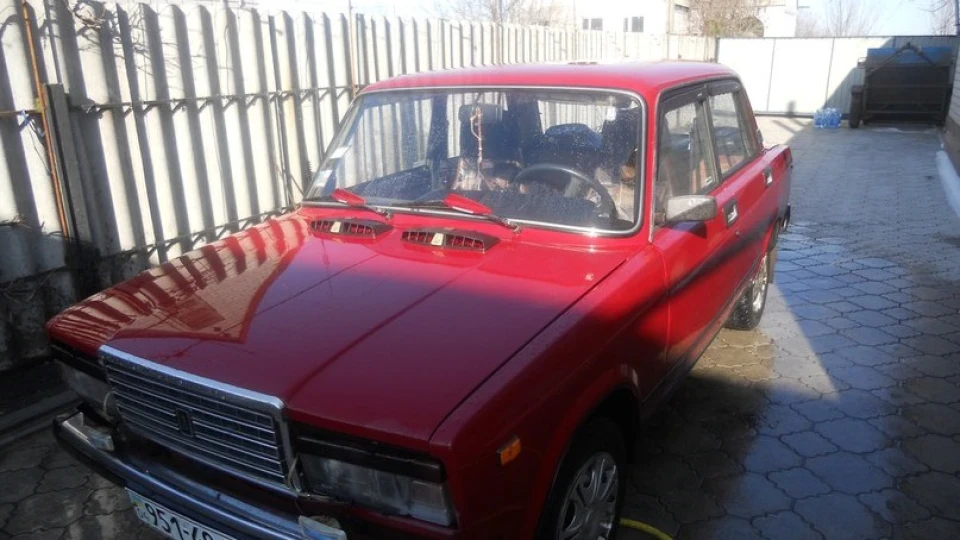 Lada 2107 3