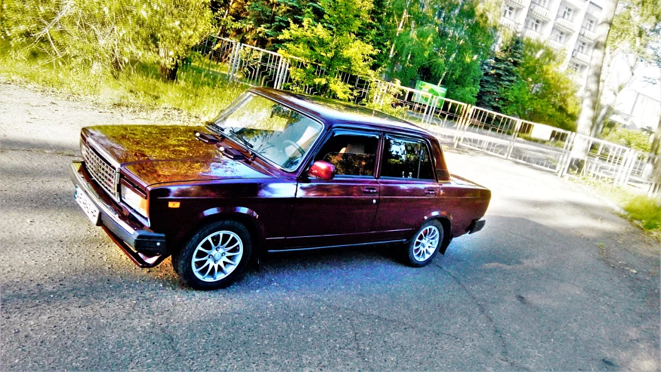 Lada 2107 2
