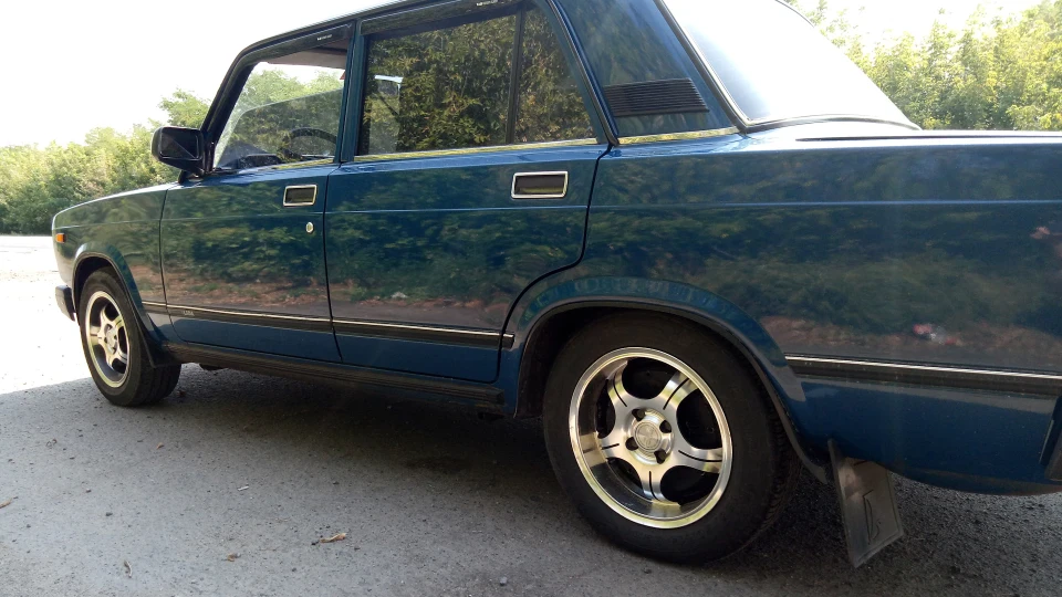 Lada 2107 5