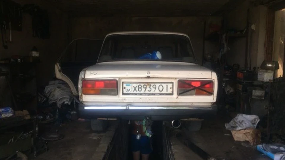 Lada 2107 4