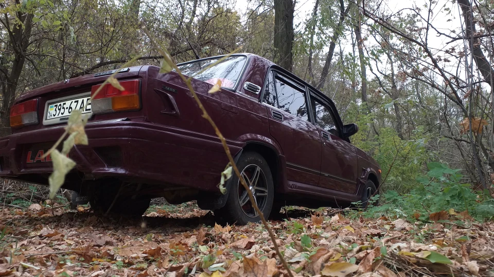 Lada 2107 4