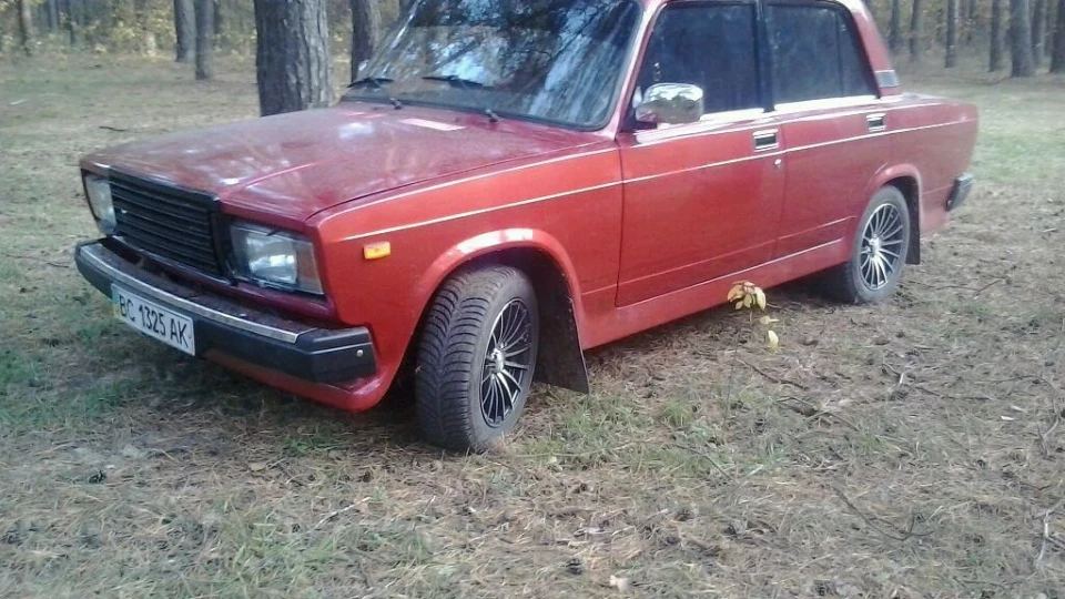 Lada 2107 2