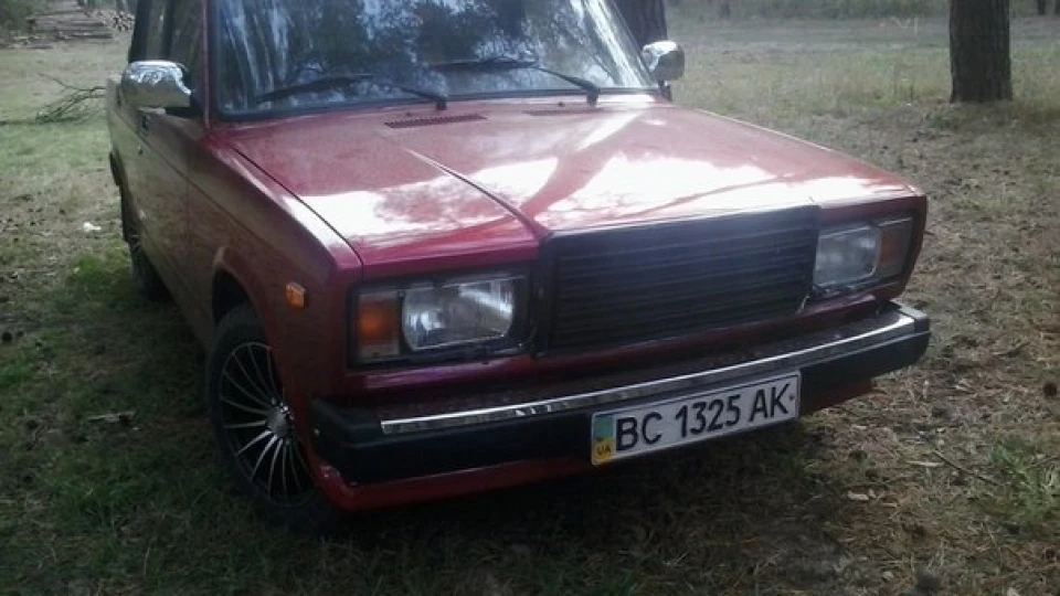 Lada 2107 4