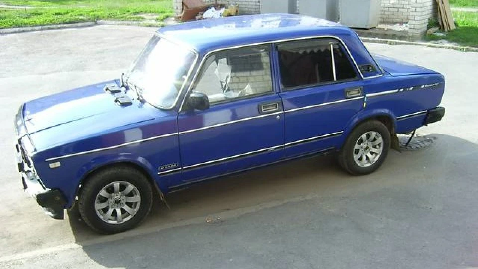 Lada 2107 3
