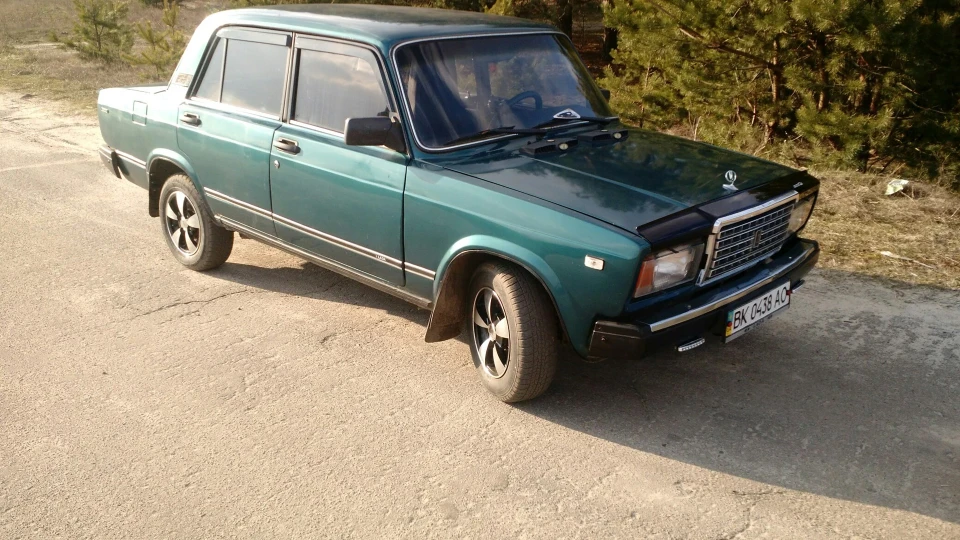 Lada 2107 2