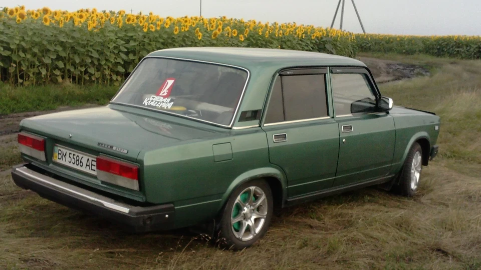 Lada 2107 2