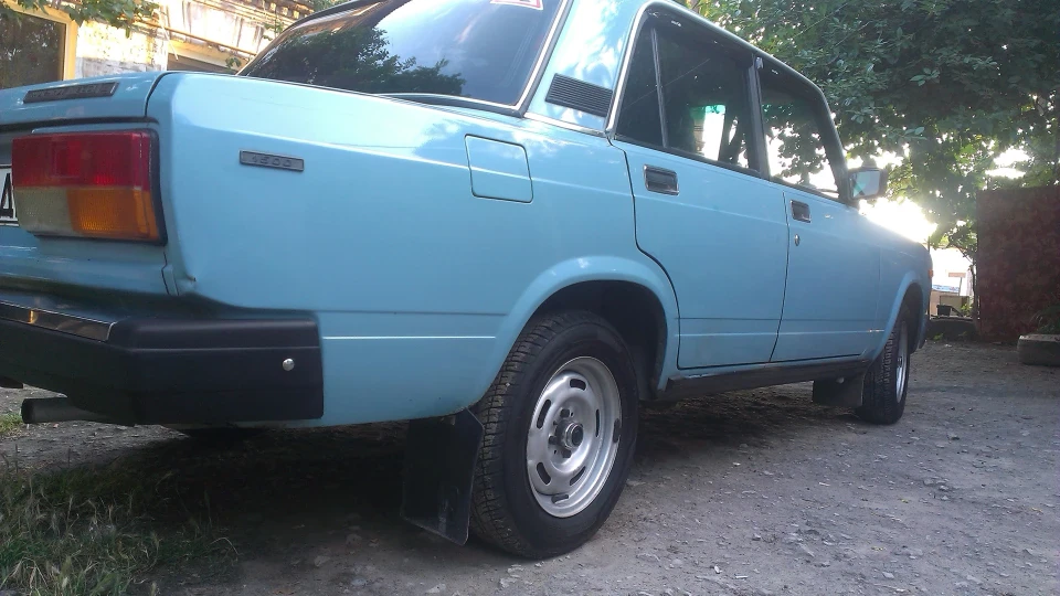 Lada 2107 3