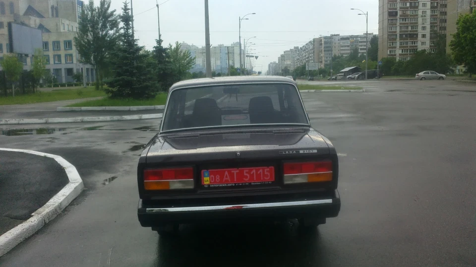 Lada 2107 4