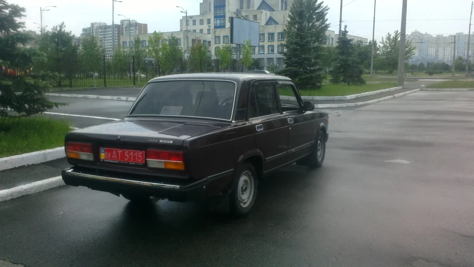 Lada 2107 5