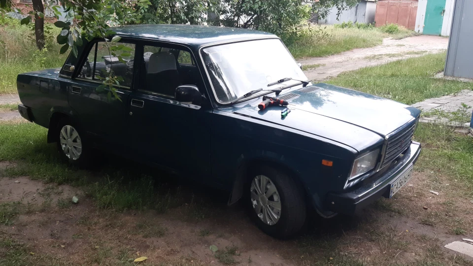 Lada 2107 2