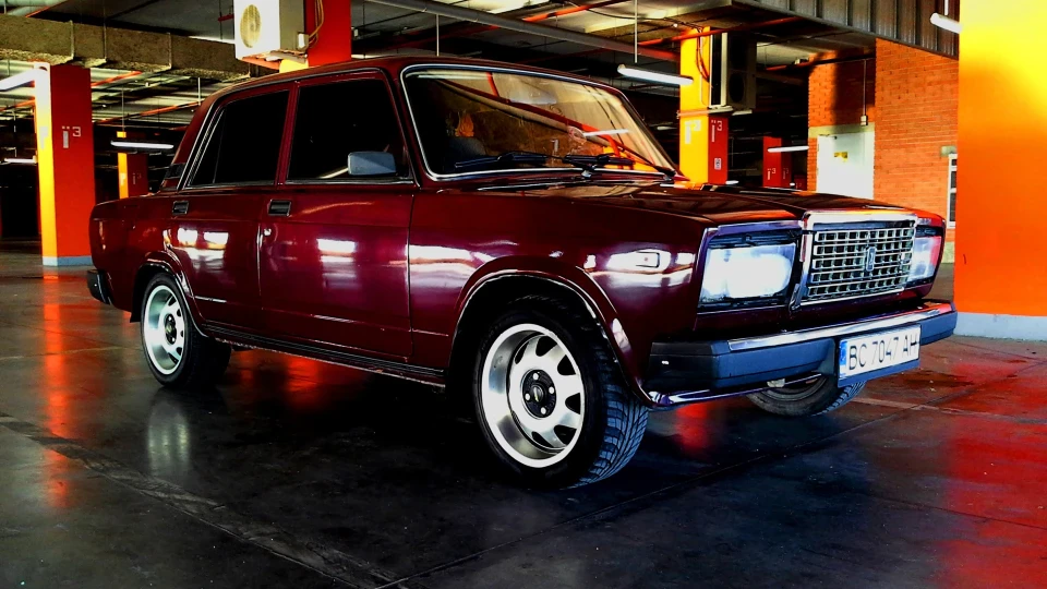 Lada 2107 4
