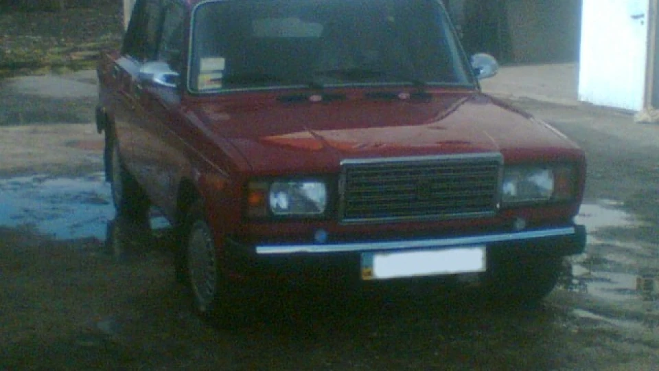 Lada 2107 4