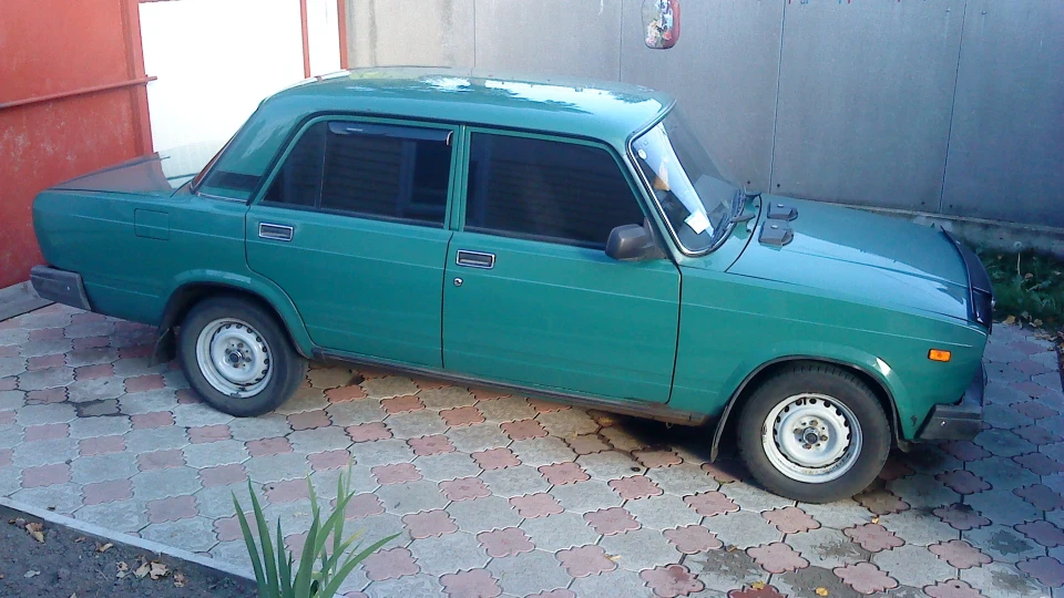 Lada 2107 5