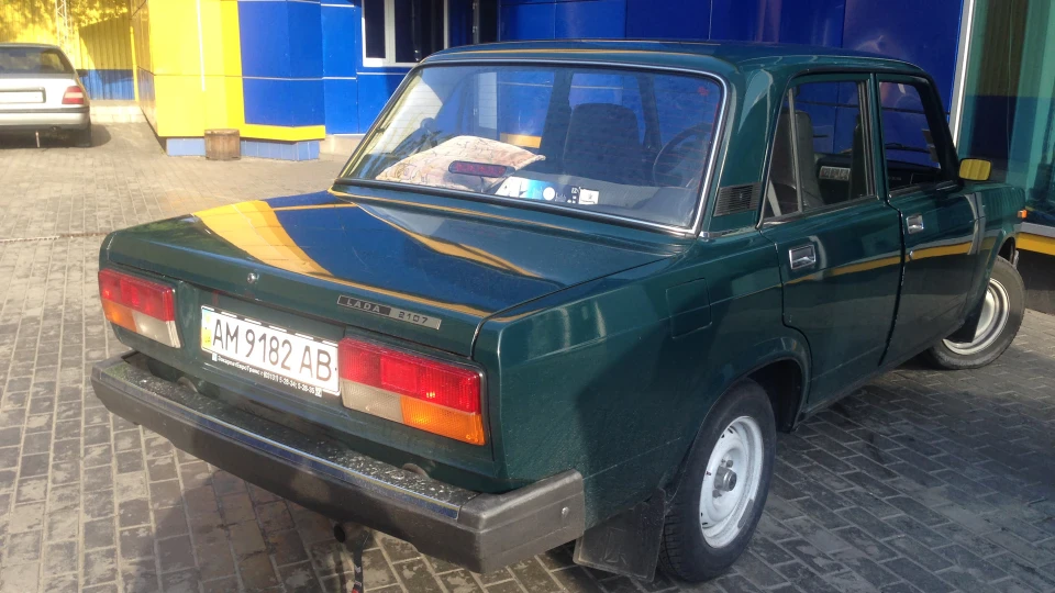 Lada 2107 3