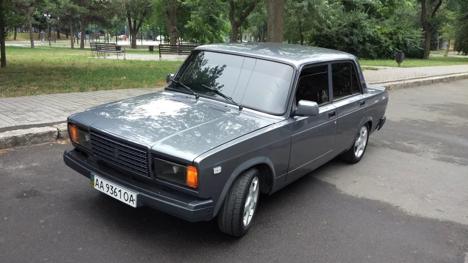 Lada 2107 3