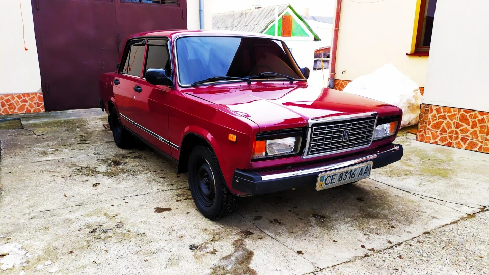 Lada 2107 4