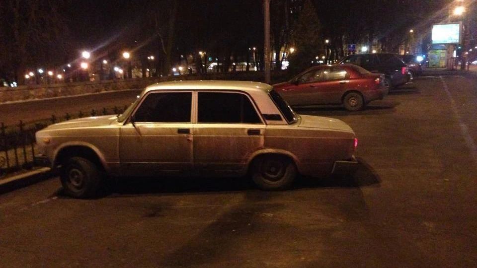Lada 2107 4