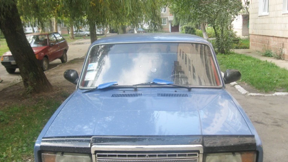 Lada 2107 2