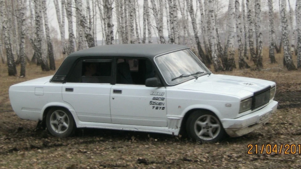 Lada 2107 2