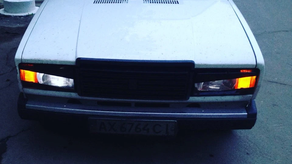 Lada 2107 4