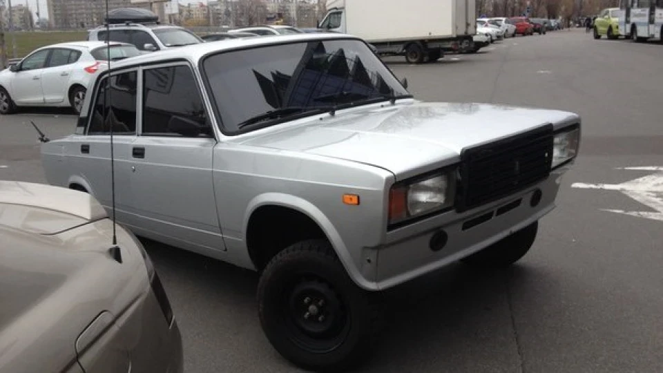 Lada 2107 3
