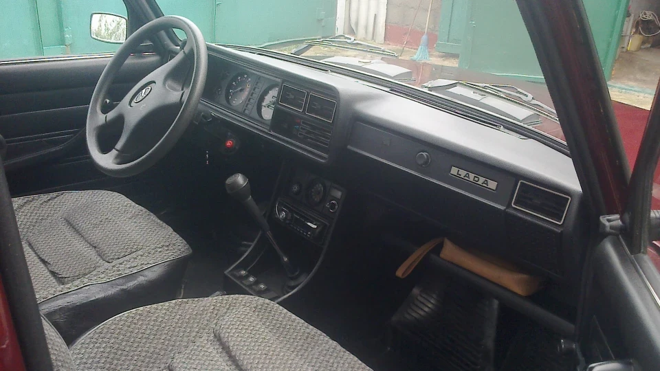 Lada 2107 5