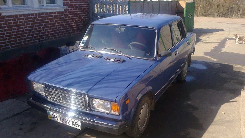 Lada 2107 2