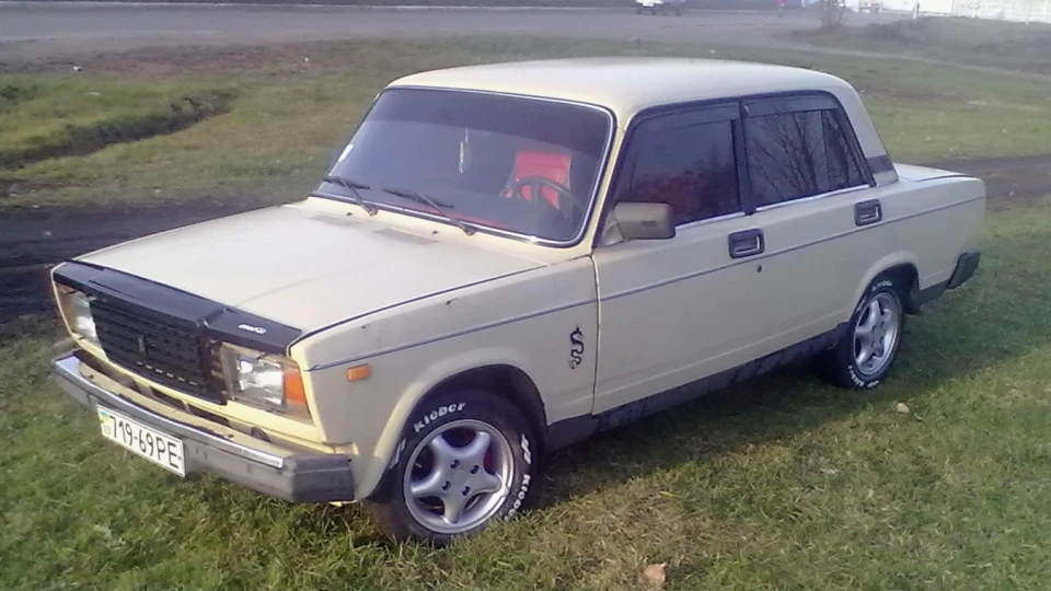 Lada 2107 3
