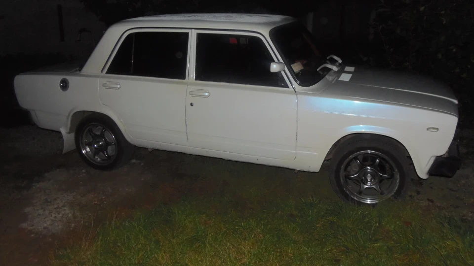 Lada 2107 3