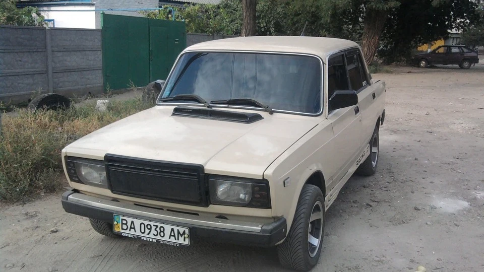 Lada 2107 3
