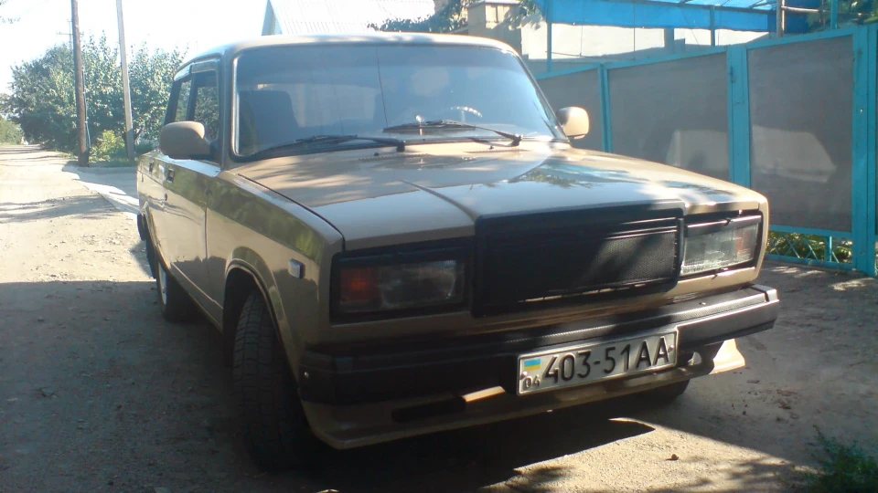 Lada 2107 2