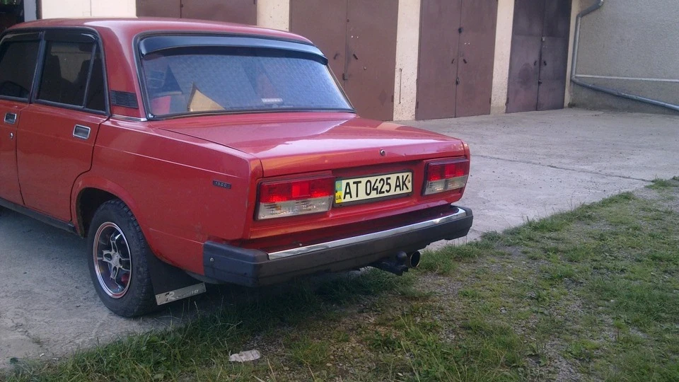 Lada 2107 2