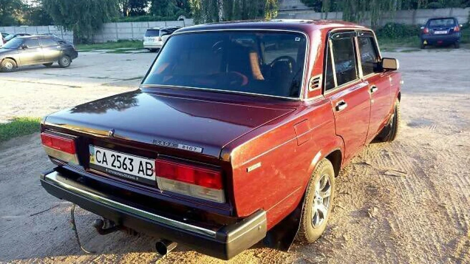 Lada 2107 3
