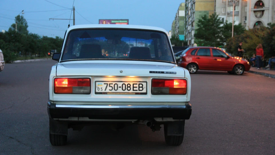 Lada 2107 2