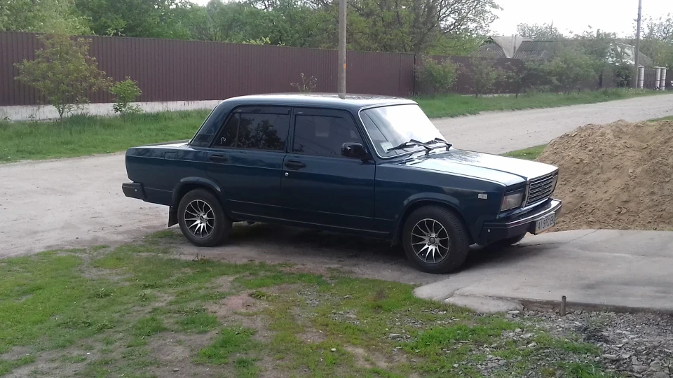 Lada 2107 5